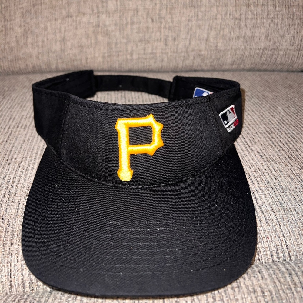 Pittsburgh Pirates Black Visor with Yellow Logo